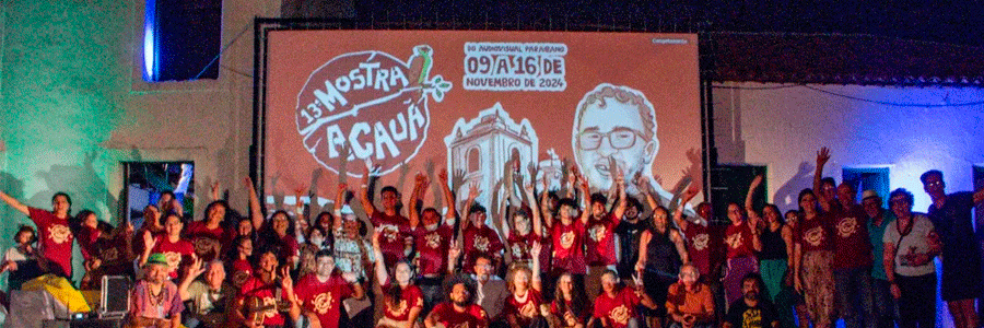 Equipe da Mostra Acauã do Audiovisual Paraibano em noite de exibição